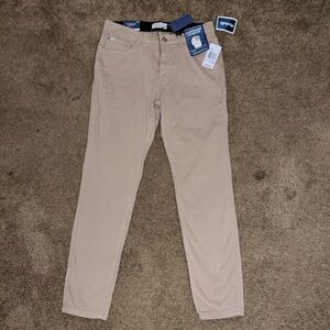 Women’s Skinny Jeans